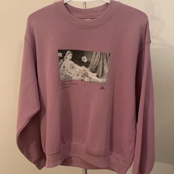 [SOLD] Uniqlo Louvre Museum Sweatshirt - Picture 3 of 3
